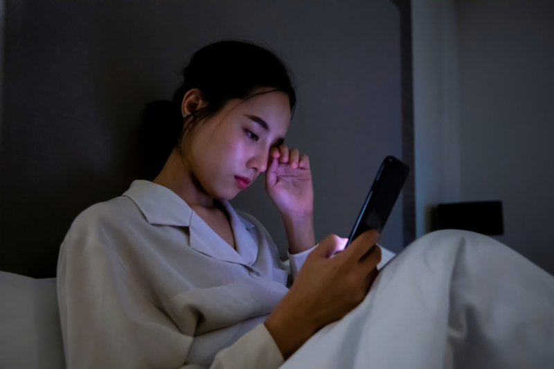 thói quen gây mất ngủ vào ban đêm
